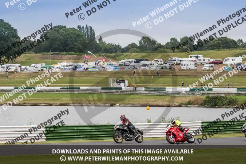 Vintage motorcycle club;eventdigitalimages;mallory park;mallory park trackday photographs;no limits trackdays;peter wileman photography;trackday digital images;trackday photos;vmcc festival 1000 bikes photographs